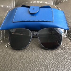 Gentle Monster Ma Mars Sunglasses - Dark Grey Flatba Frames with Blue Case